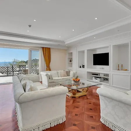 Penthouse - First Row Sea - Exklusiv דירה